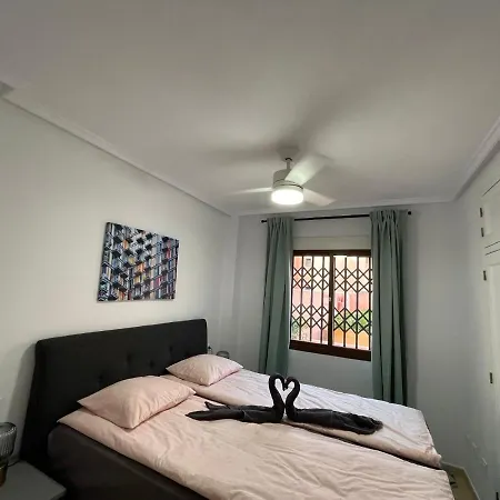شقة Three Bedroom With Pool In *