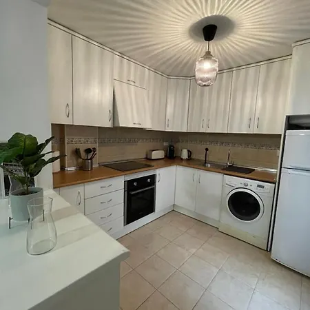 Apartamento Three Bedroom With Pool In *