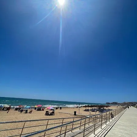 Apartamento Three Bedroom With Pool In Torrevieja