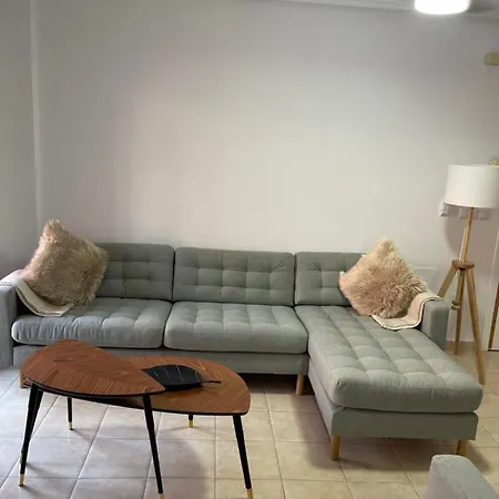 Three Bedroom With Pool In Apartamento *